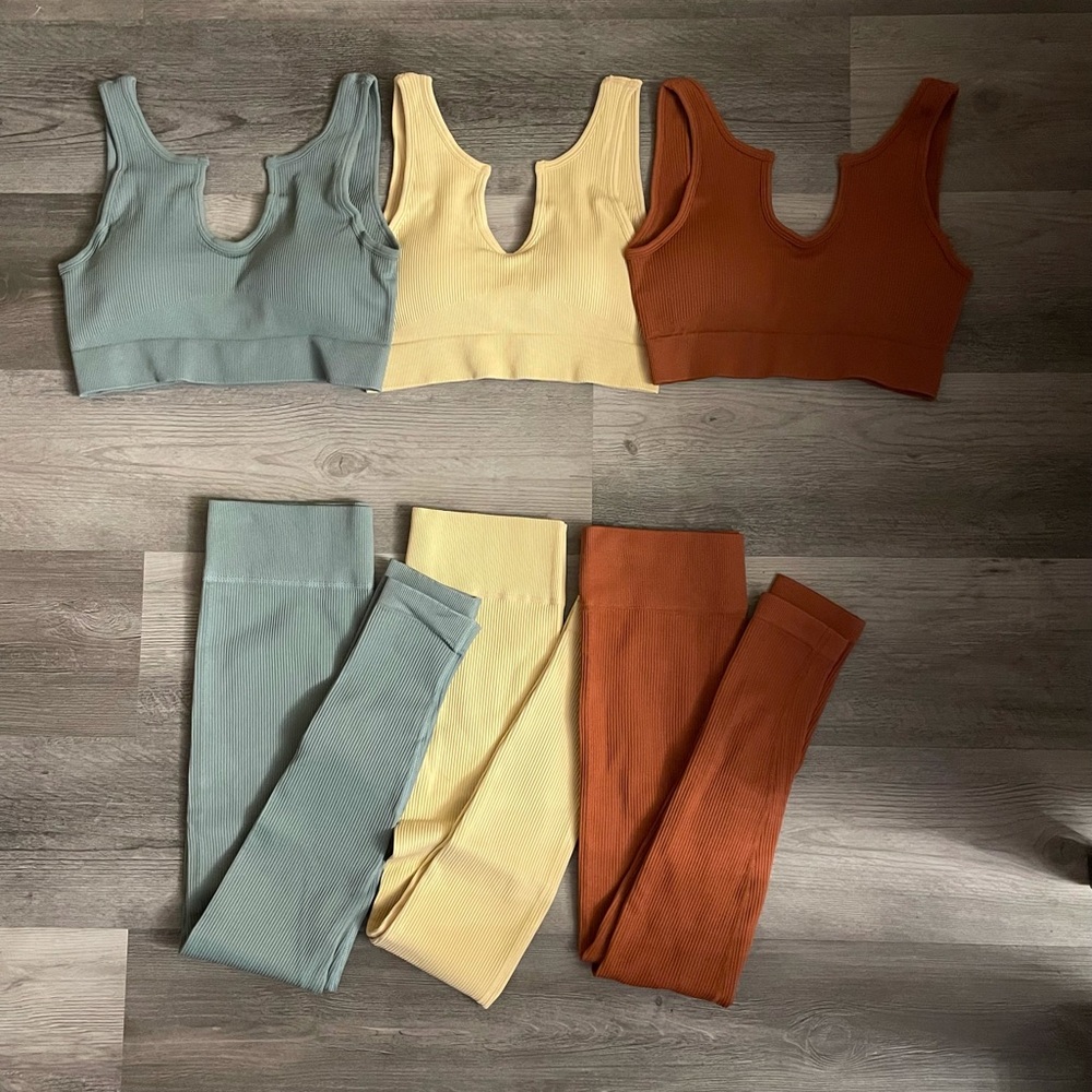 Camel detailed front Evolve gym/lounge top